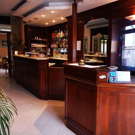 Osteria Dei Locandieri Абадиа Сан Салваторе Екстериор снимка